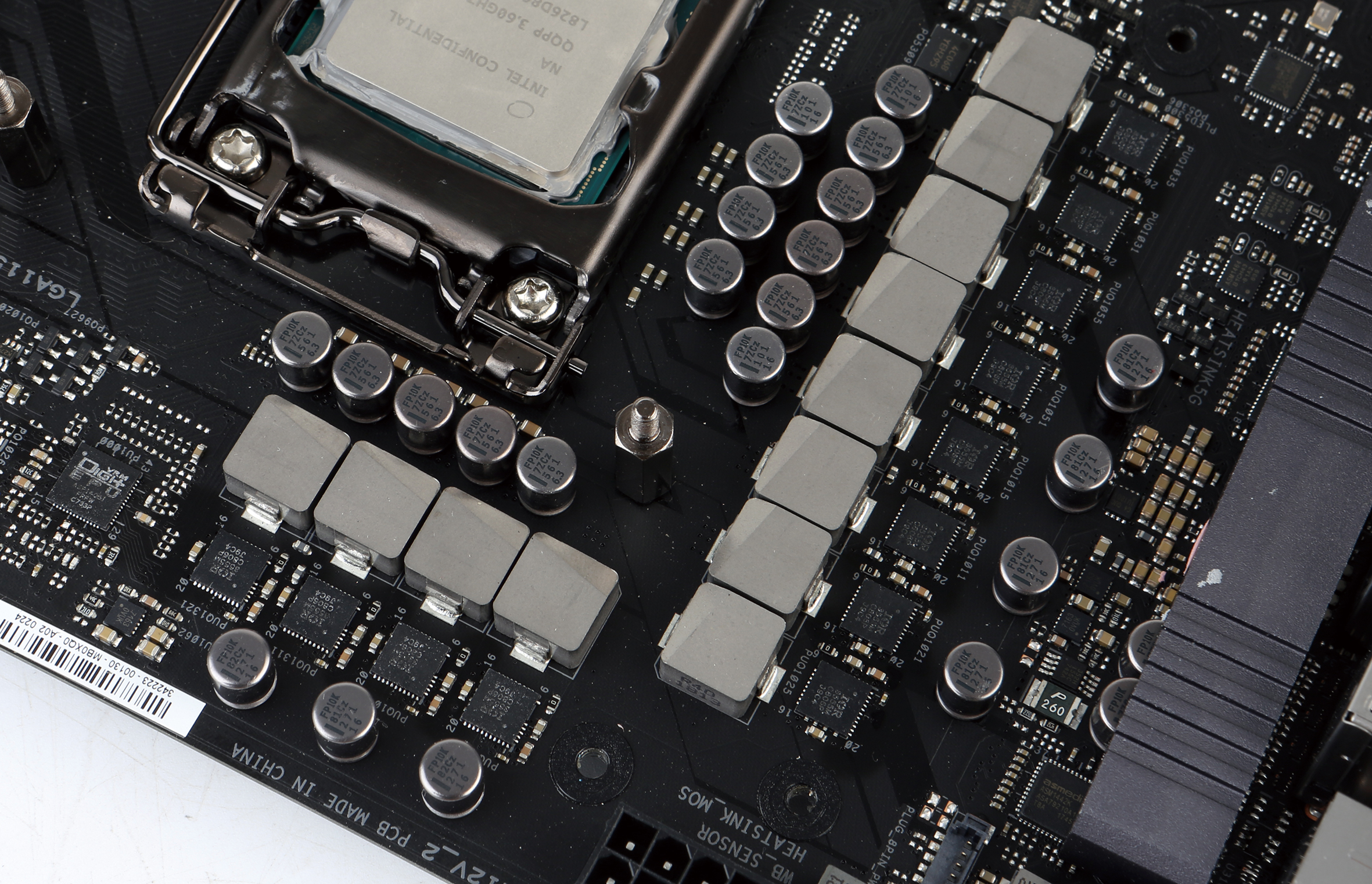 轻松超频8000的内存条,轻松超频至2070mhz