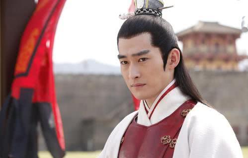 隋唐演义中的宇文成都有多强,隋唐演义里的宇文成都人物性格