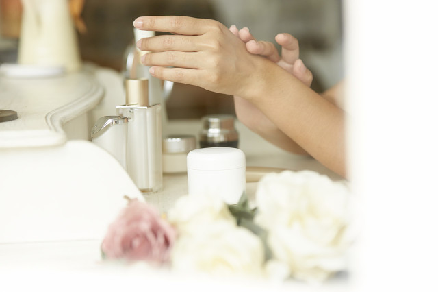 精华液的正确使用方法和步骤,精华液的正确使用方法是怎样的呢