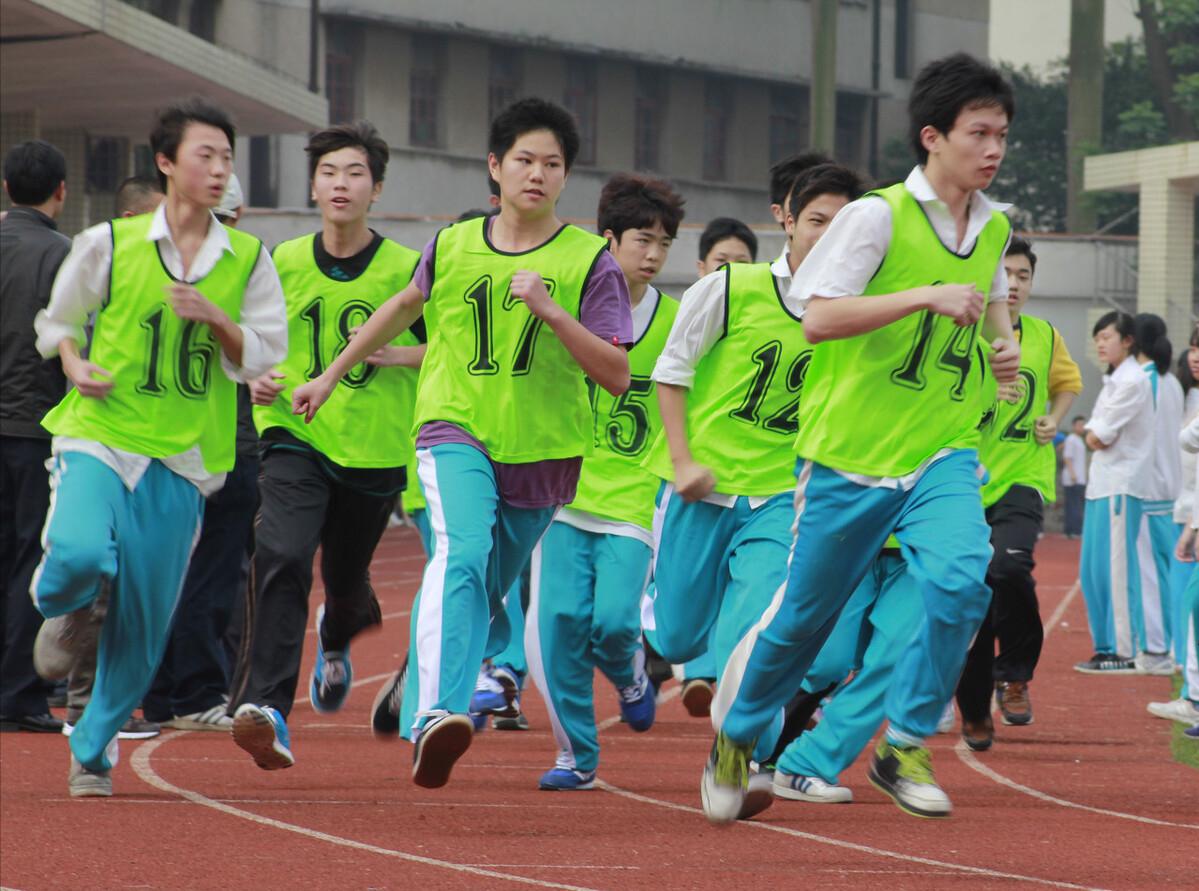 中小学生身高标准表你达标了吗,初中生的身高标准是多少