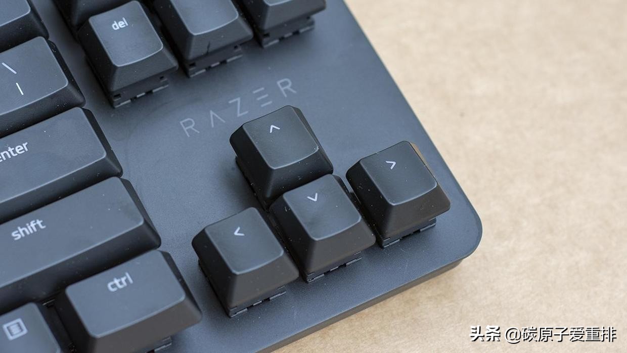 雷蛇黑寡妇蜘蛛标准版机械键盘,雷蛇黑寡妇蜘蛛键盘测评