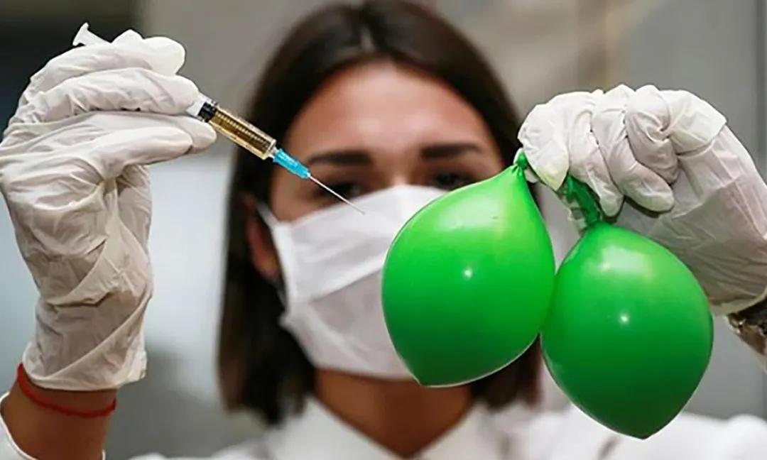 哈萨克斯坦恋童癖被强制化学阉割，上电视求放过：我的*生活性**毁了