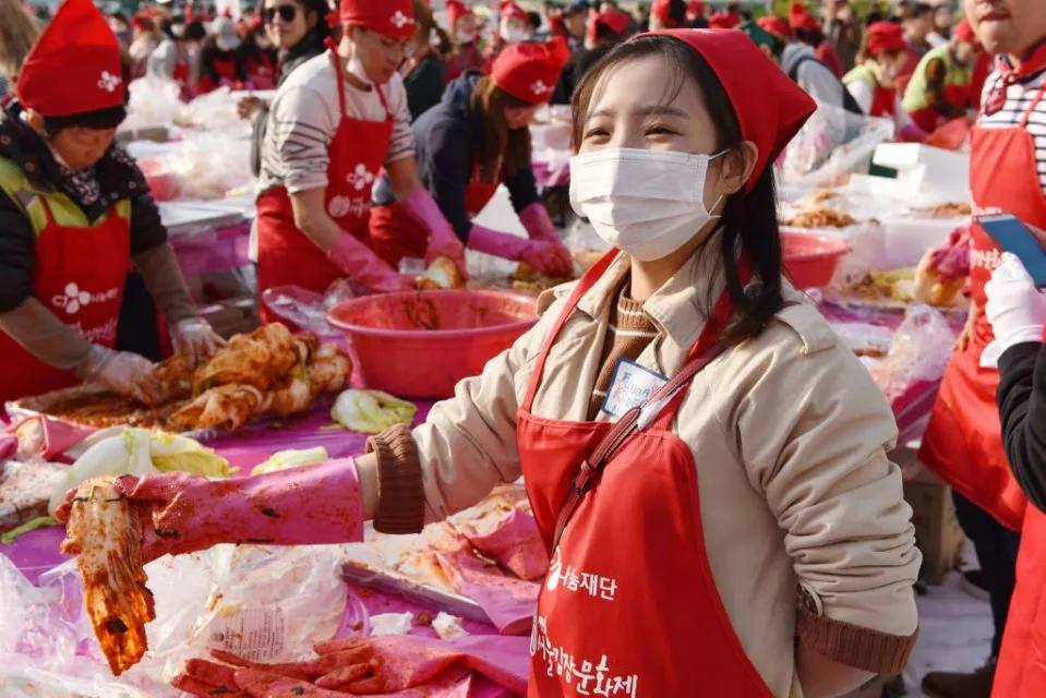 韩国人受欺凌事件,吐槽韩国人泡菜事件
