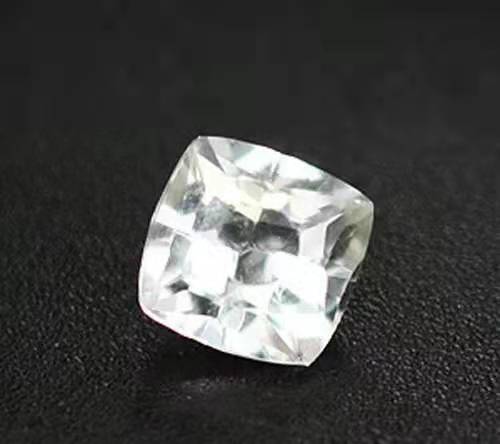 彩色宝石大全介绍,彩色宝石的分类图