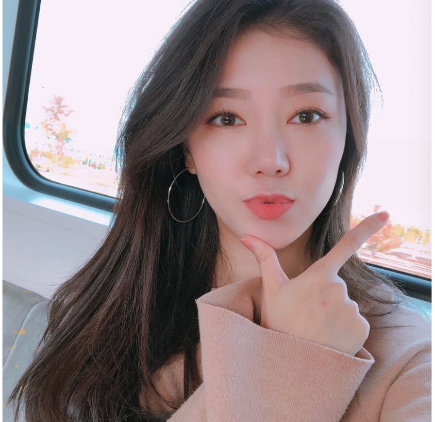 精致的猪猪女孩眼影推荐,白桃粉色眼影盘