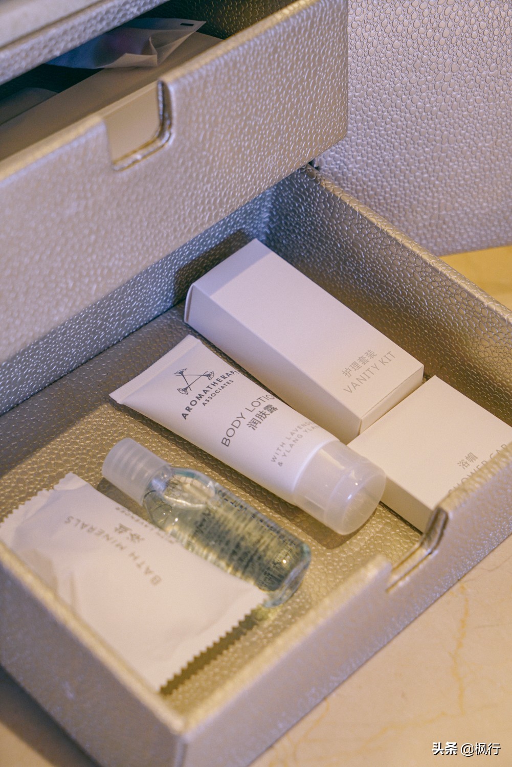 被猴子袭击，门票昂贵，拍照被轰，被我全程吐槽的三亚到底值不值