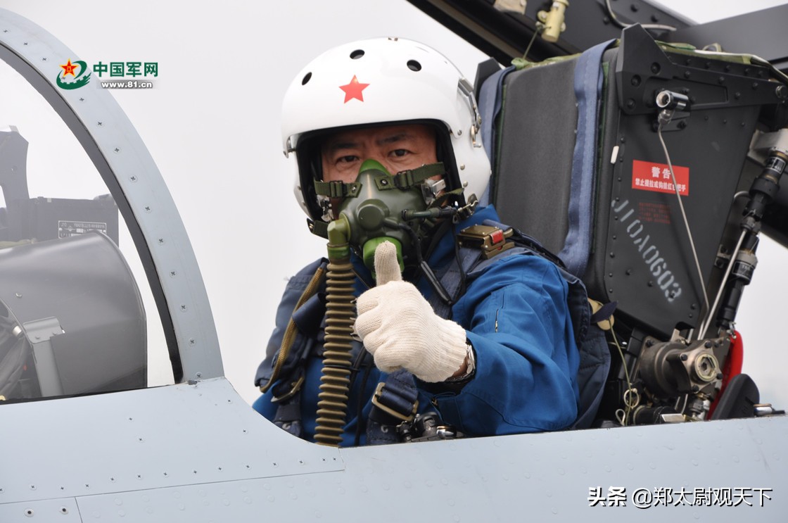 歼20跟歼10哪个更厉害,歼20和歼10哪个更强