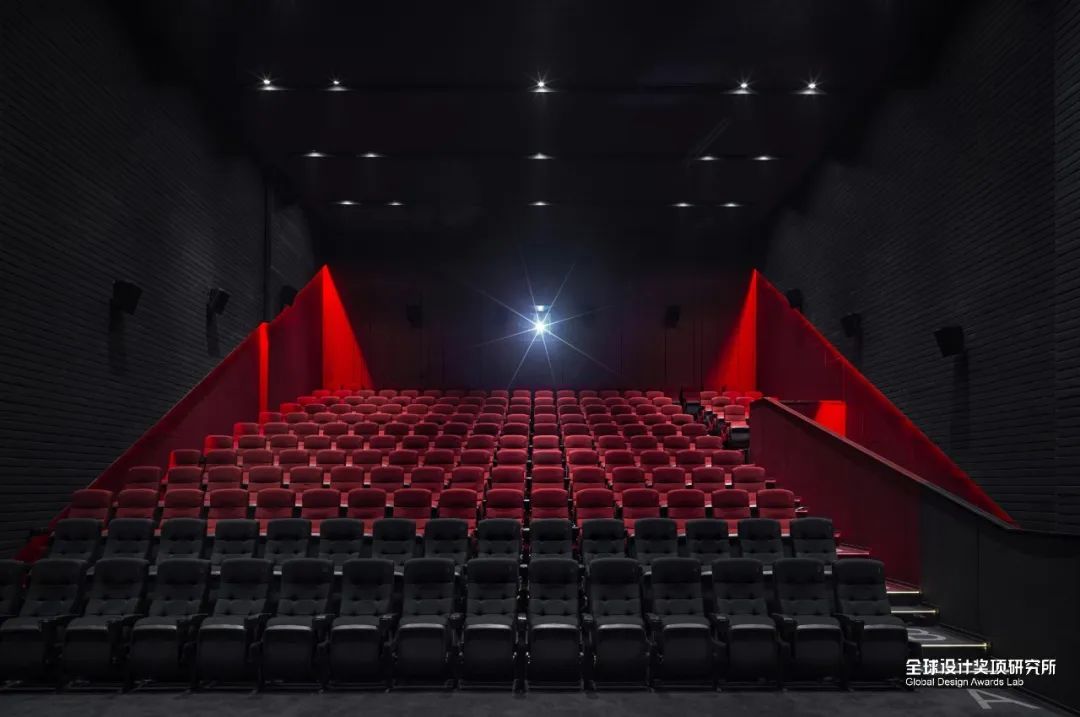 这是什么神仙奖项？获奖总数才6个？