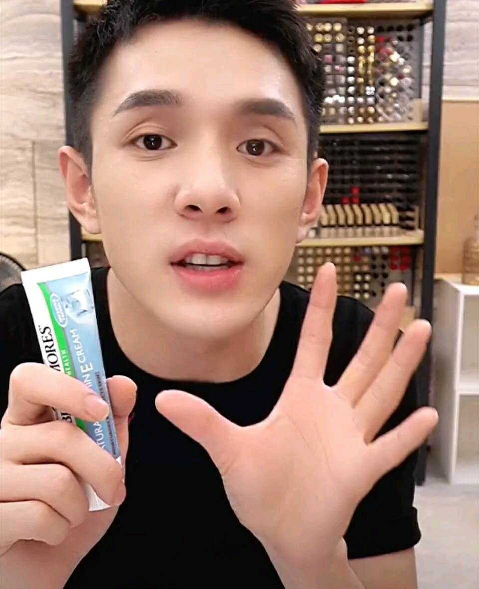 范冰冰晒护肤品图片,范冰冰面霜澳洲