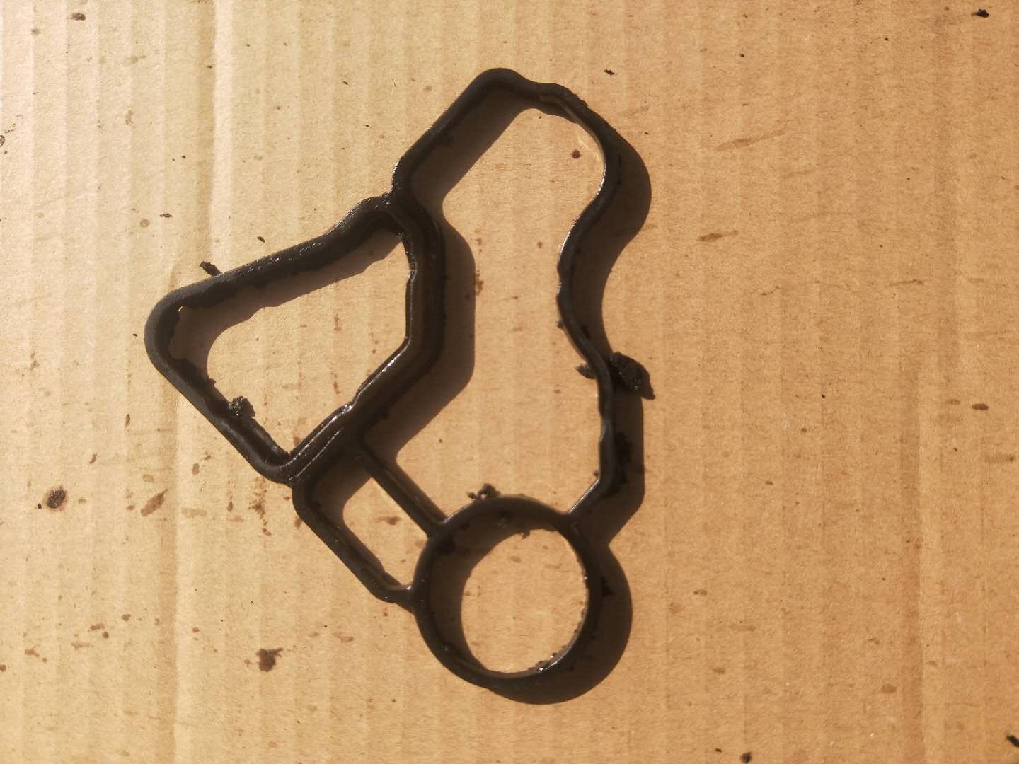 2010款宝马523发动机漏油,宝马523li发动机维修翻新