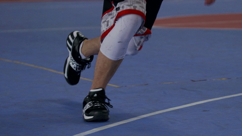 阿里纳斯1代简版复刻,阿迪2开头的实战篮球鞋