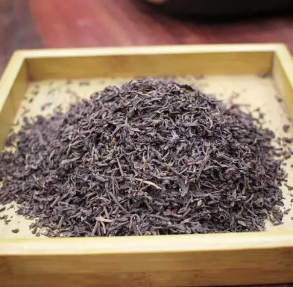 新茶和陈茶泡开鉴别方法,陈茶和新茶哪个更好