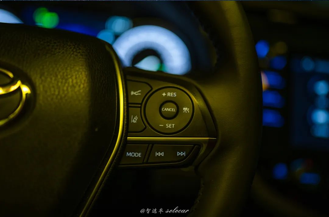 试乘试驾怎样可以吸引客户,试驾新一代凯美瑞双擎