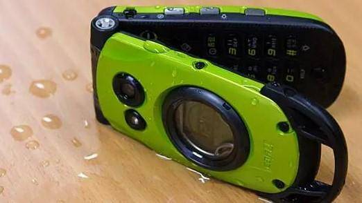 桥本环奈喂糖机，狗狗洗澡贩卖器...日本人的脑洞填满了逆天操作