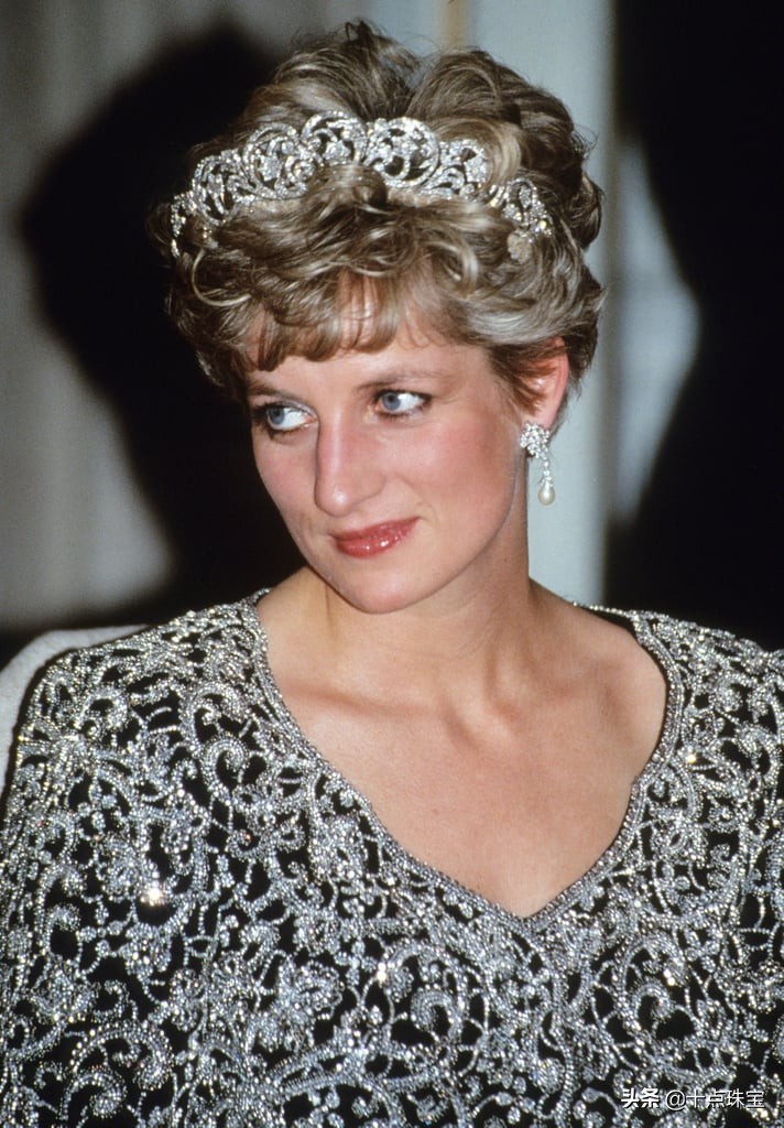 从郭碧婷的冠冕，谈冠冕的历史，你必须知晓的关于冠冕的八个问题