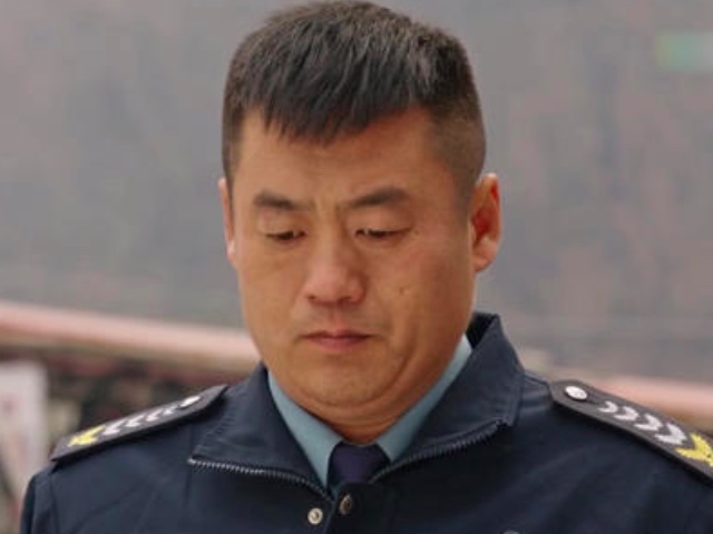 赵本山直播破千万,宋晓峰破亿庆典连线赵本山