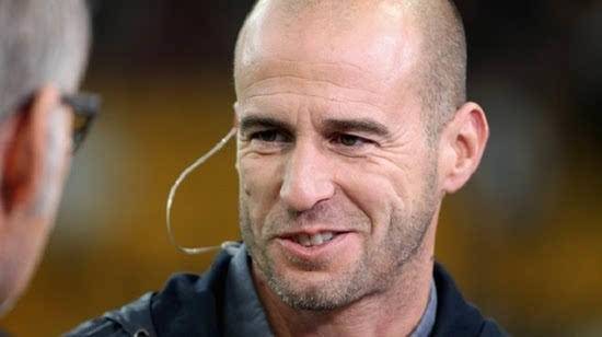 日耳曼战车无缘16强,日耳曼战车的前锋