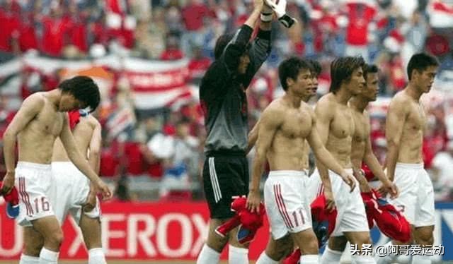 恒大毁了足球,中国男足败了给奖金吗