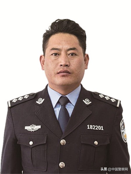 【全国公安机关成绩突出青年民警先进事迹选登】不懈奋斗逐梦前行