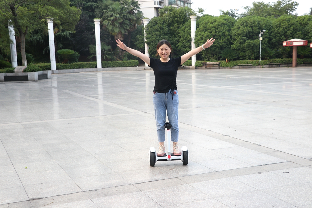 巅峰极速最高时速135的车有哪些,乐行天下v14adventure平衡车