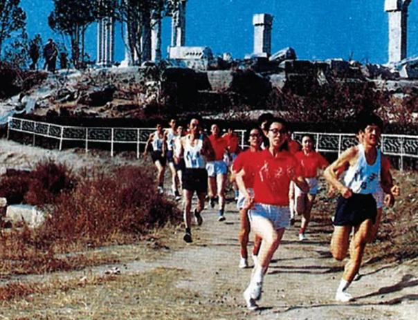 清华大学回应18个学生后续情况,清华有多少男生3000米跑进12分钟