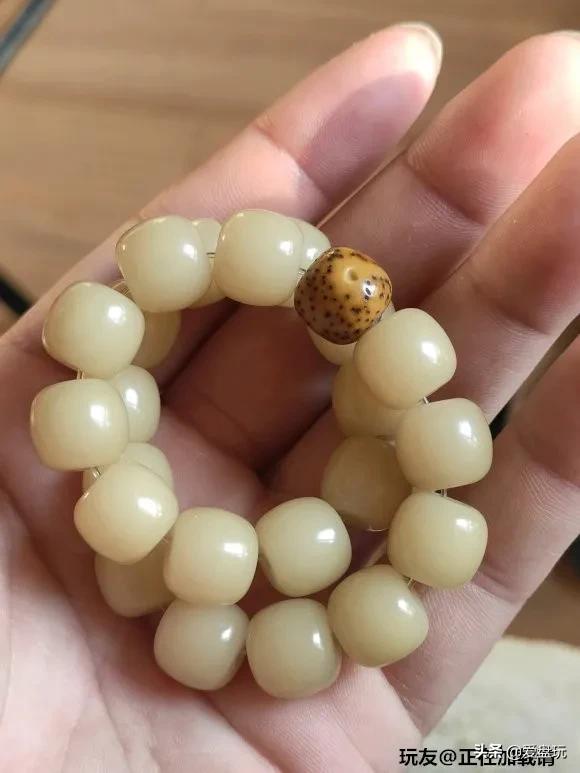 108颗菩提盘玩变化,一串菩提根能玩多少年