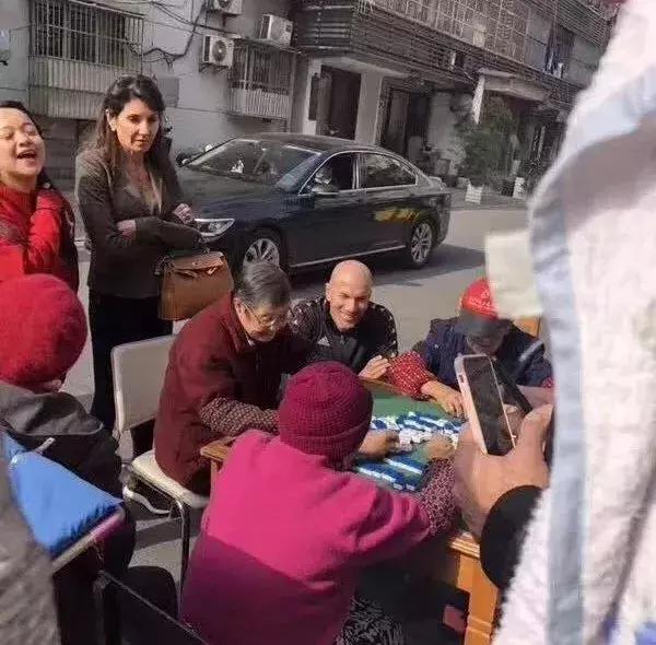 面馆开业免费5天，结果……沦陷了！网友：老板你后悔没？！