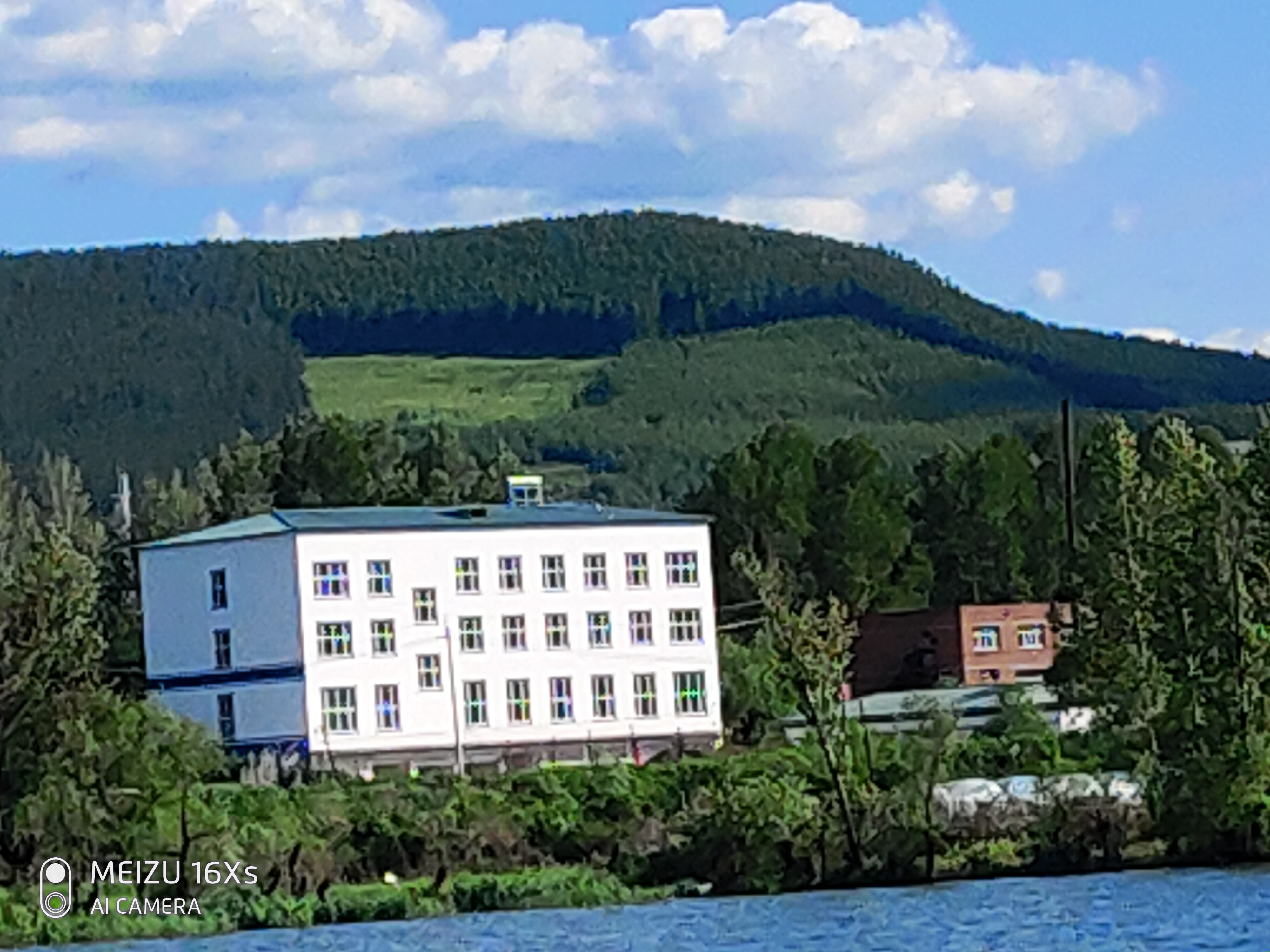 魅族16系列最值得买的,魅族16xs刚刚出多少钱