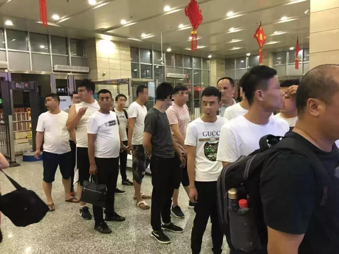 qq群网络赌博被抓,qq群赌博流水上千万判几年