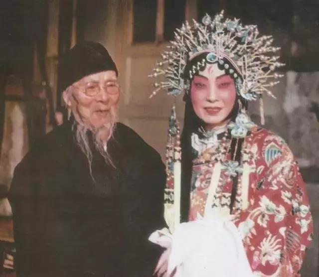 齐白石87岁画的虾背后的故事,齐白石画的虾真的图片及简介