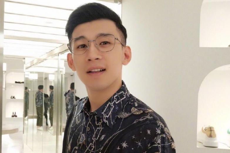 天佑称该叫辛巴老板，见面要将对方当大哥，网曝辛巴一年净赚上亿