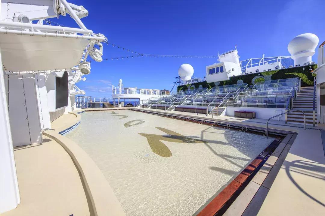 荣获2019年最佳中国母港邮轮的“星梦邮轮”到底有多酷？奢华体验