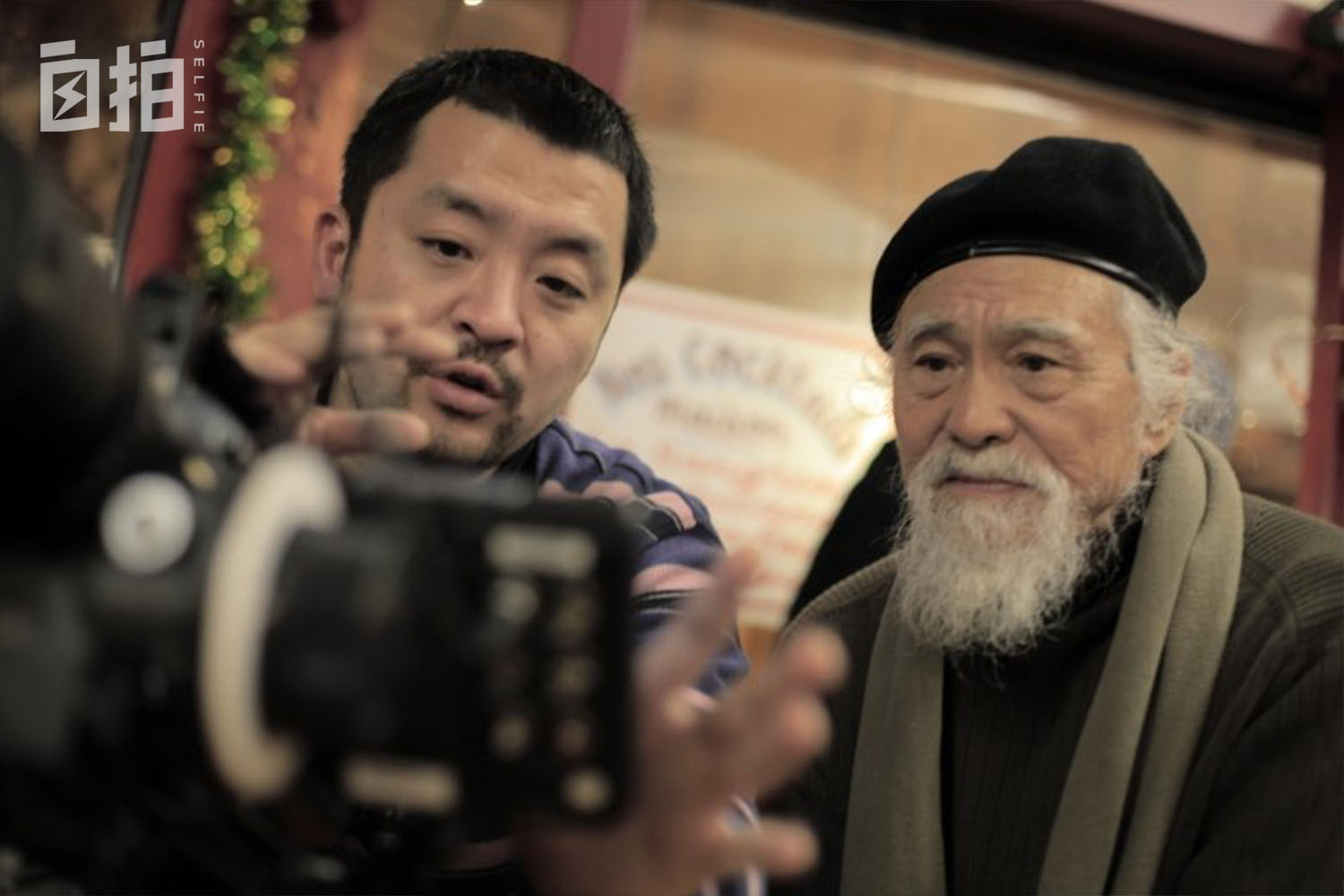 我，49岁开始北漂，79岁走秀爆红，85岁学开飞机，一辈子都在演戏