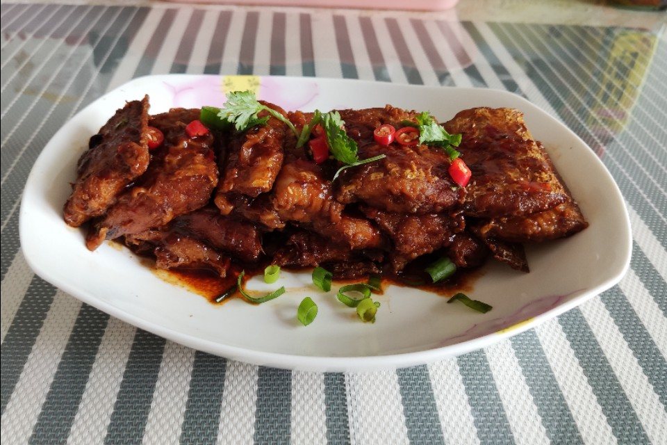 干锅带鱼的家常做法大全视频,干锅带鱼做法教学