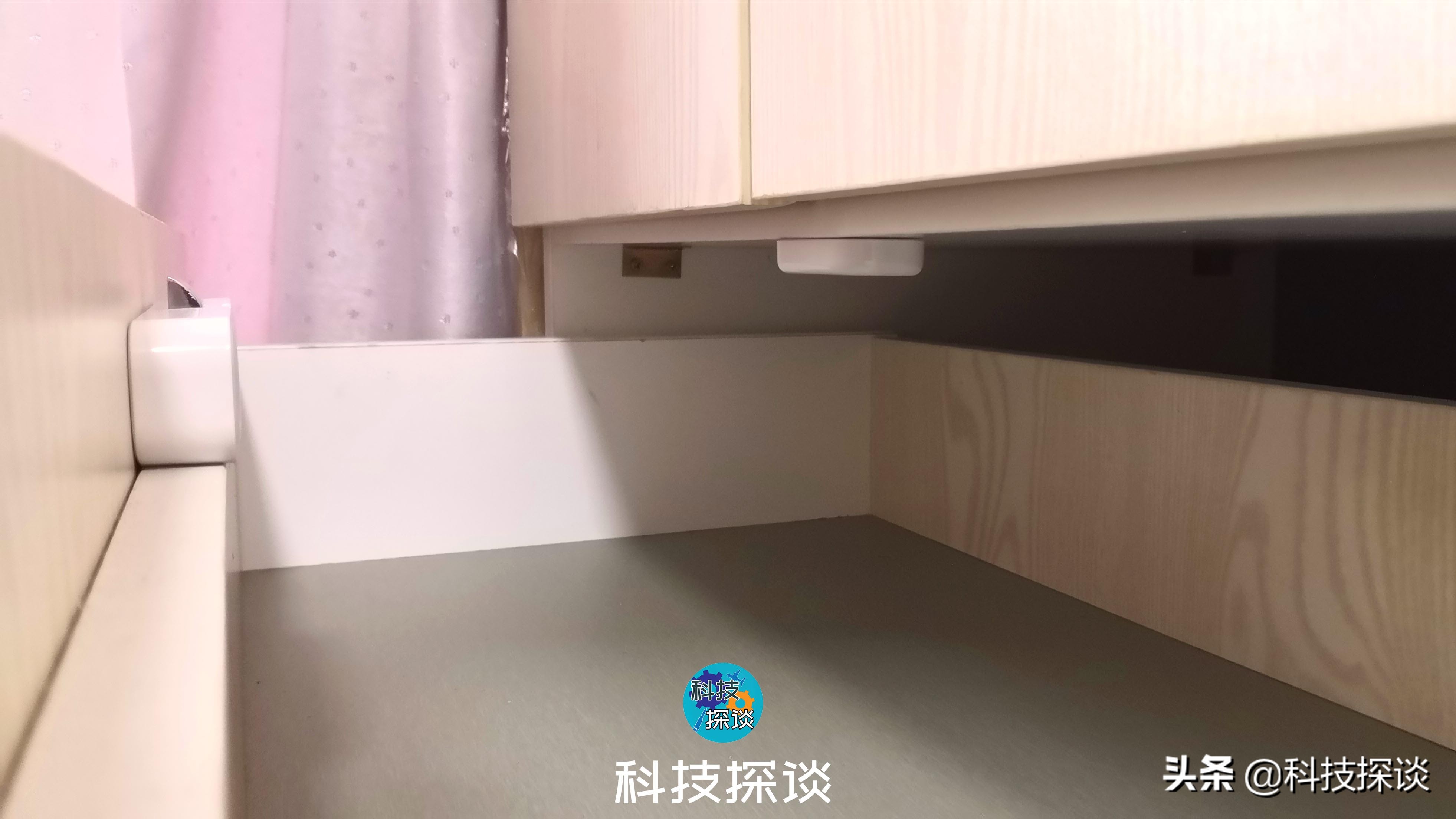 衣柜抽屉锁免开孔带钥匙,无需打孔刷卡抽屉锁测评