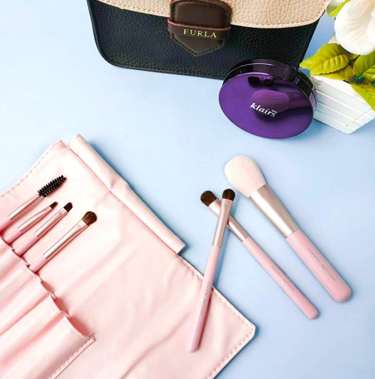 专业化妆师好用平价的化妆刷推荐,全套化妆刷coser推荐平价学生