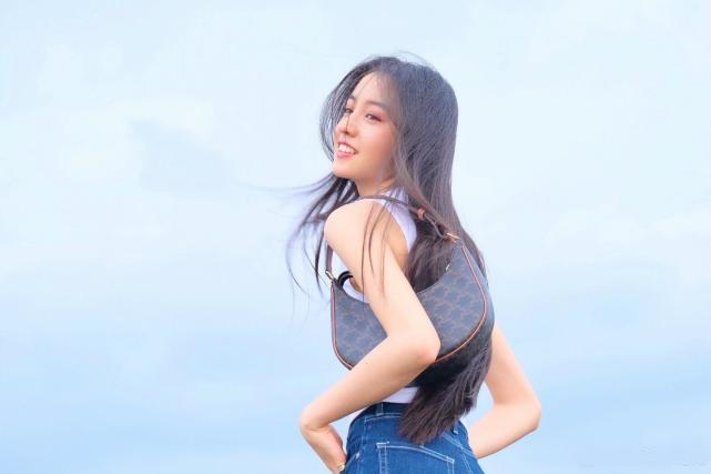 木村拓哉同款裤一分钟断货,潮流鼻祖吊打鲜肉,吹风扇都是摇滚范