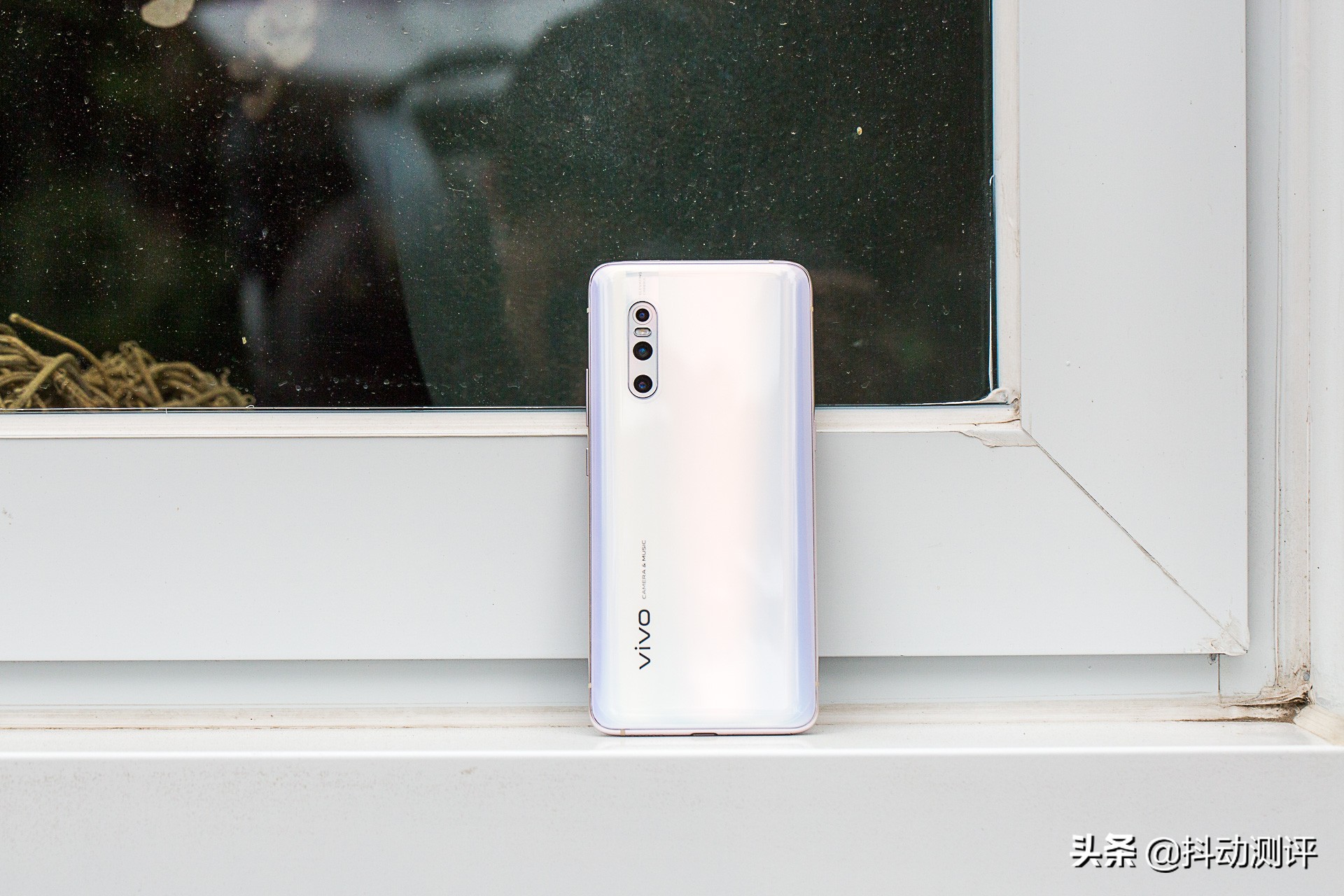 vivox27幻彩夏日开箱视频,vivox27幻彩夏日是什么颜色