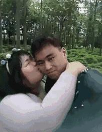 搞笑动图笑得肚子痛,搞笑动图gif图片合集