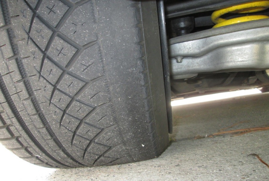 自行车轮胎偏磨原因及解决方法,跑偏的原因