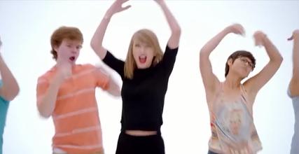 shakeitoff英文歌原唱完整版,shakeitoff歌词加翻译