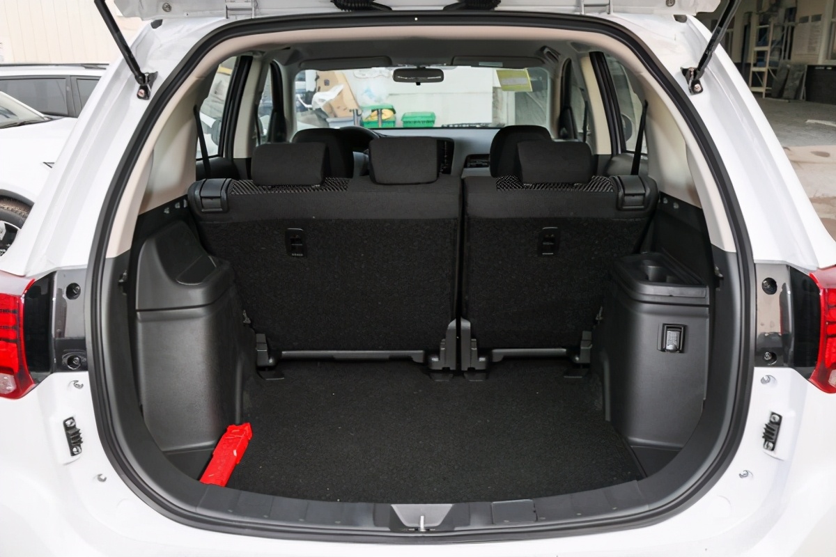 2020款三菱欧蓝德suv多少钱,最耐用最省油的三菱日系suv