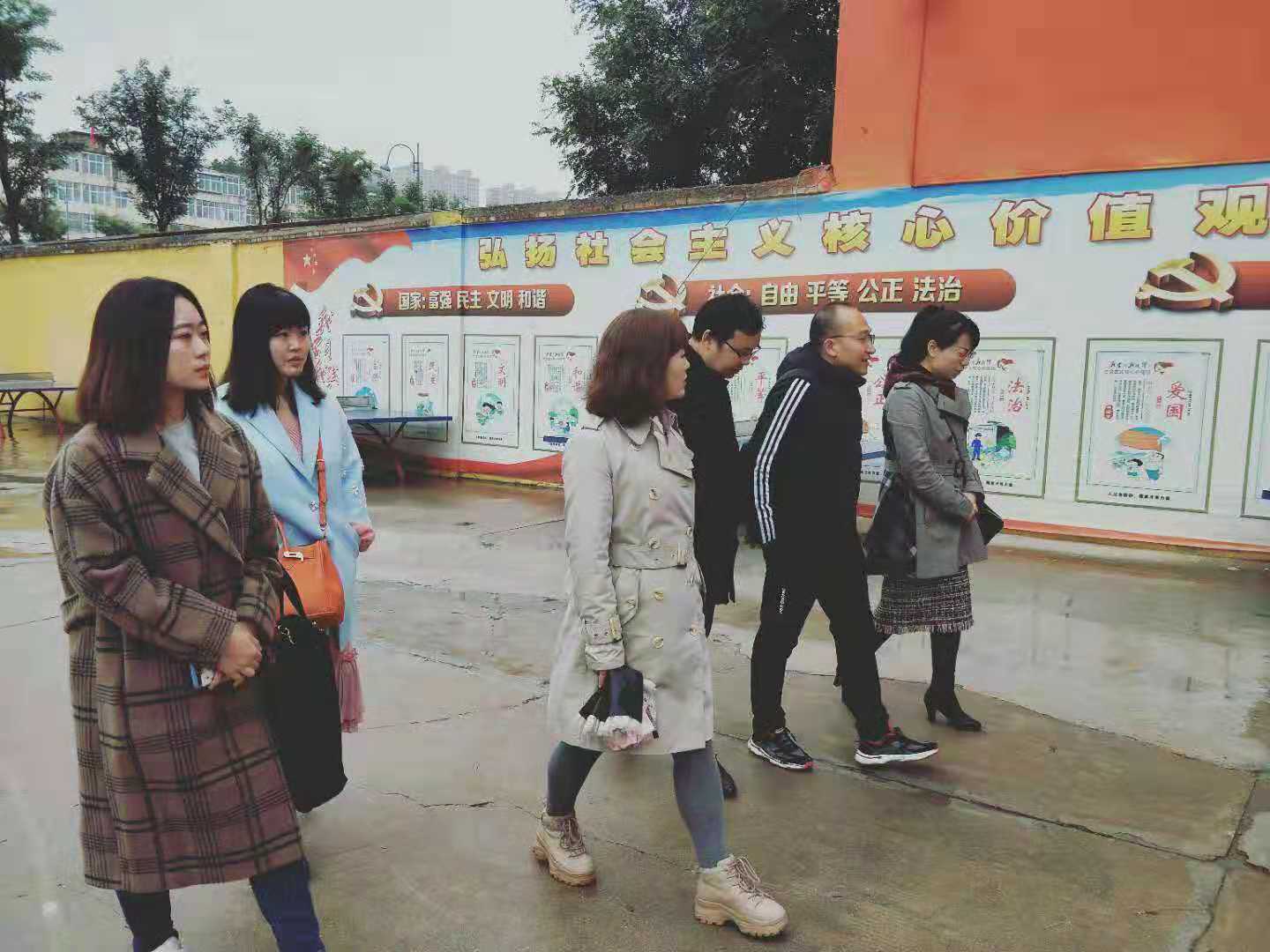 小学思政教育进课堂,小学思政教育情况