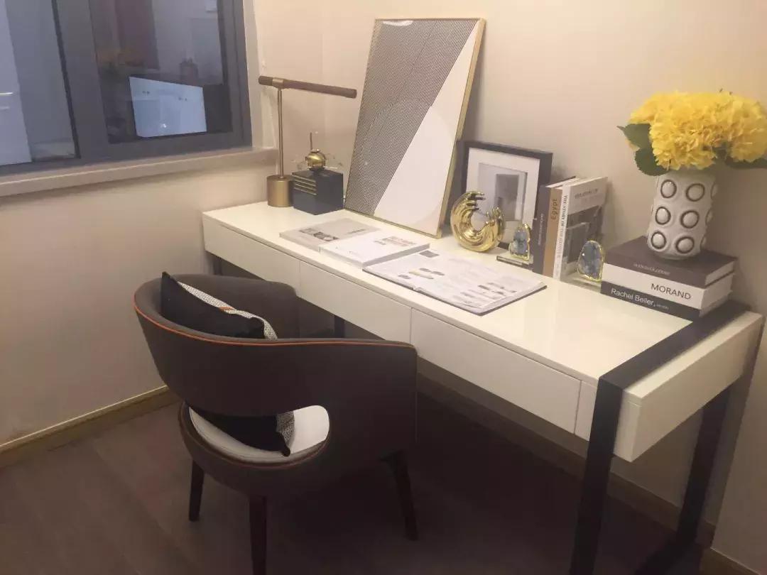 南湖明月房价多少钱一平方,南湖明月二手房现在可以入手吗