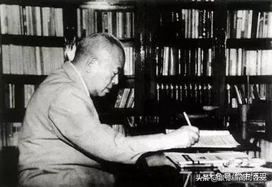 唯一担任过副总理的开国中将，毛*东泽**称其为帅才，周恩来苦撑危局的左膀右臂