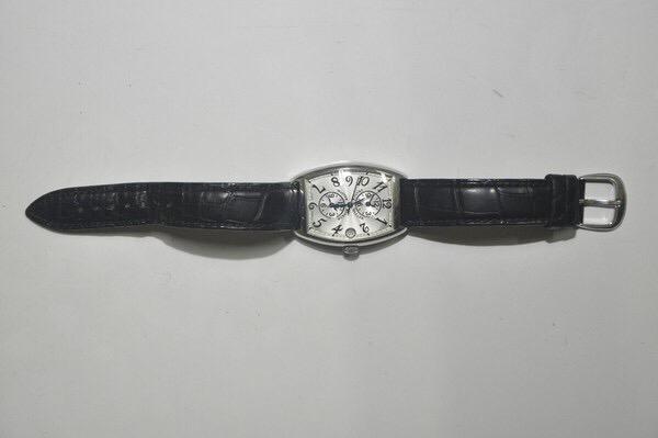 720万名表拍卖背后：公安局长与女下属酒店开房被*拍偷**敲诈，销毁证据后放人