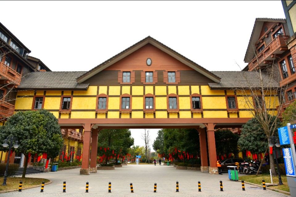 淮口科玛小镇风情街,淮口科玛小镇的抖音