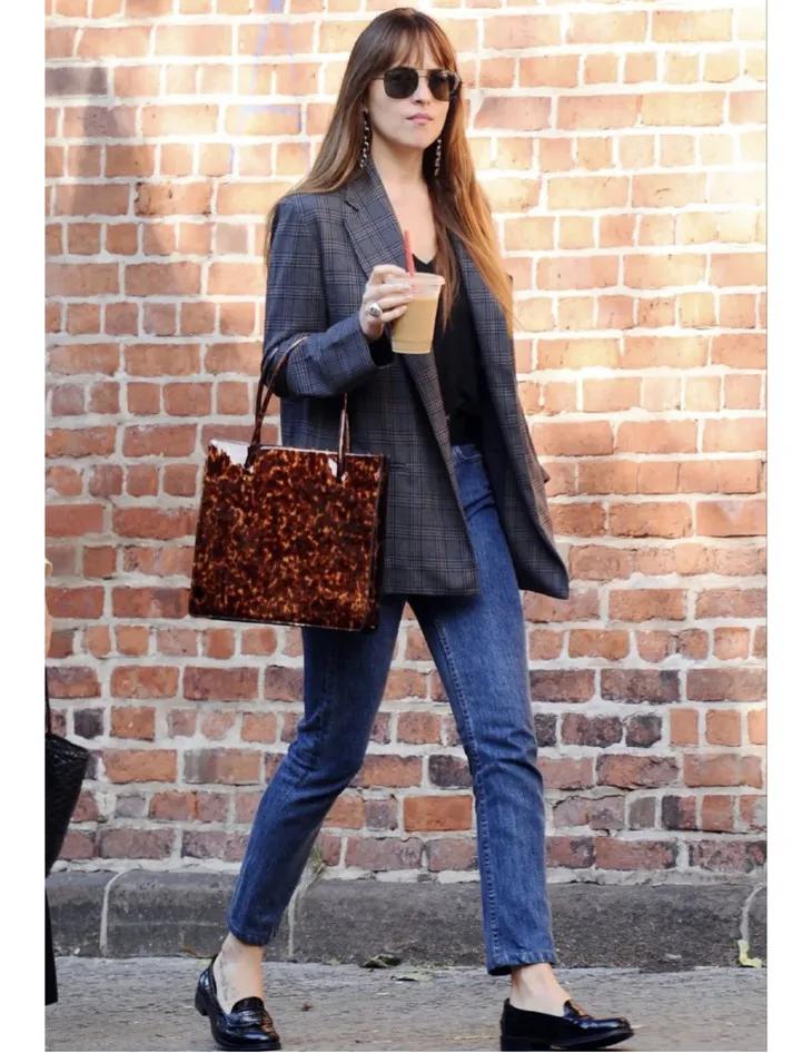 达妹的衣服,达妹节目