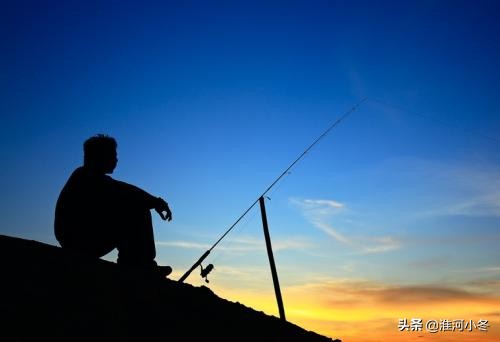 钓鱼时鱼竿卡节了，咋整？