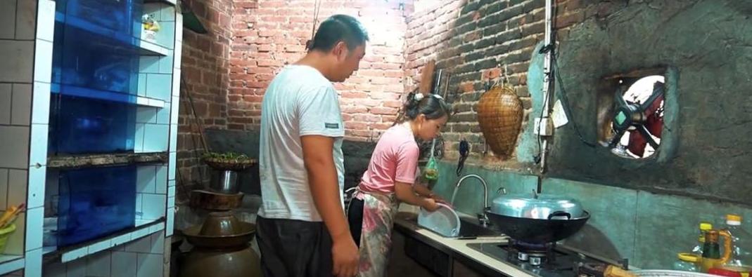 农村主妇成千万网红，被央视点名的“蜀中桃子姐”，到底凭什么？